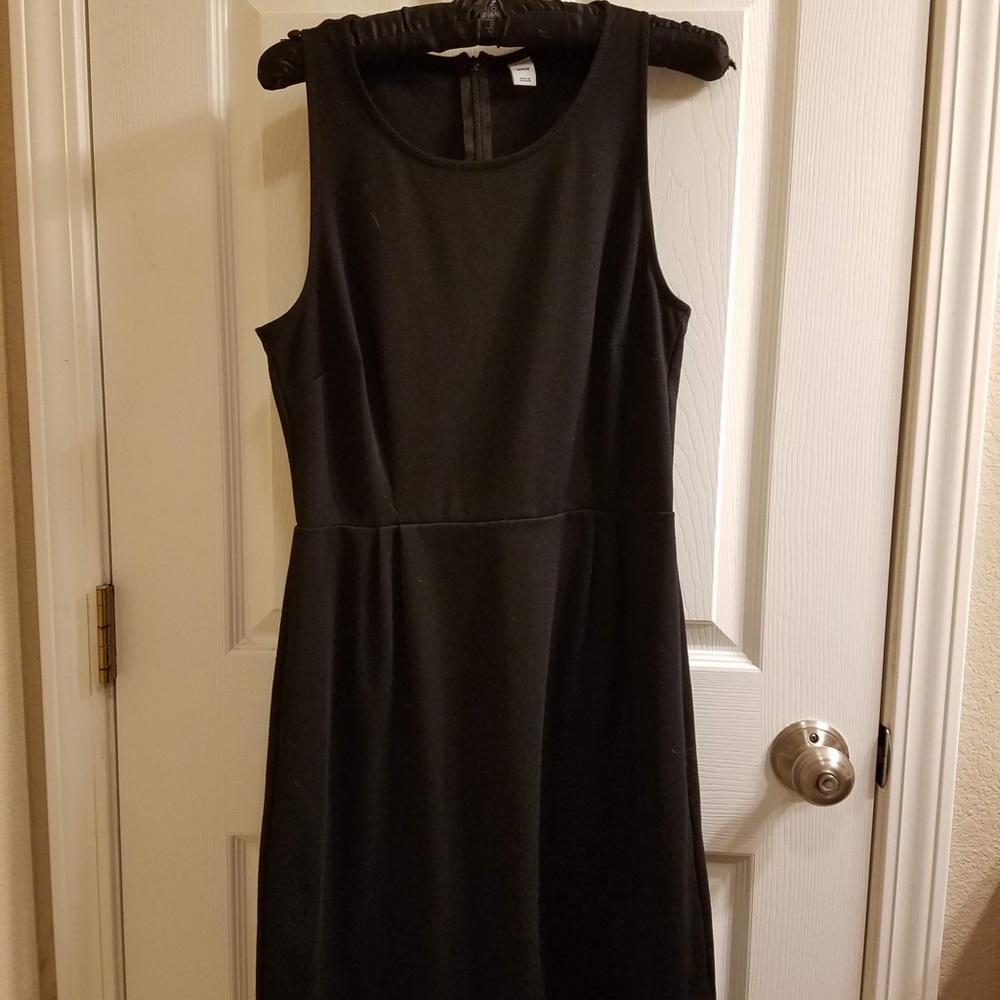 Old Navy LBD. Knee length, cotton stretch - Picture 1 of 2